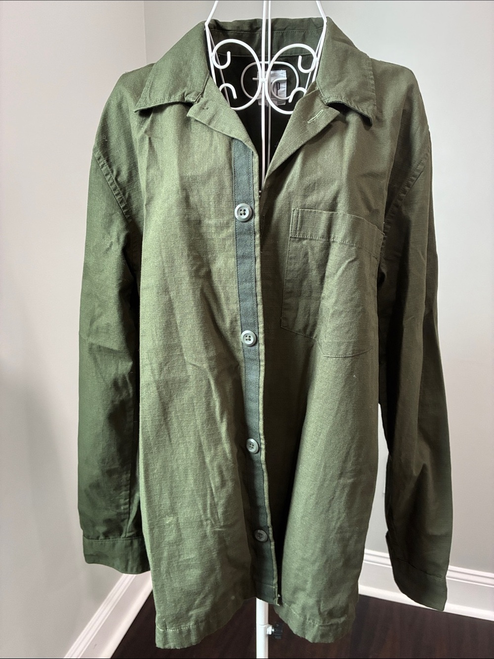 GAP Men's Olive Green Lightweight Button-Up Jacket